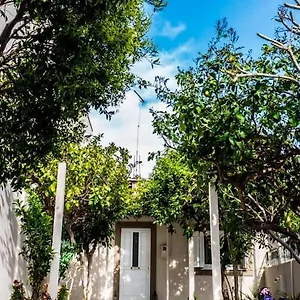 Beautiful House With Garden Nea Alikarnassos
