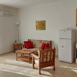 Giannos Apartment Agia Efimia