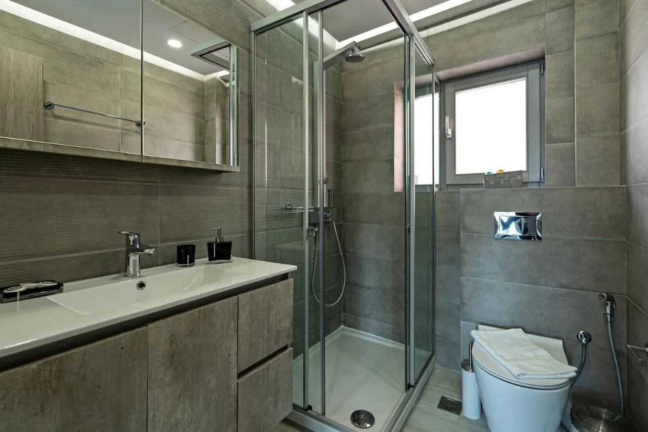 White & Gray Apartment Rethymno Grecia